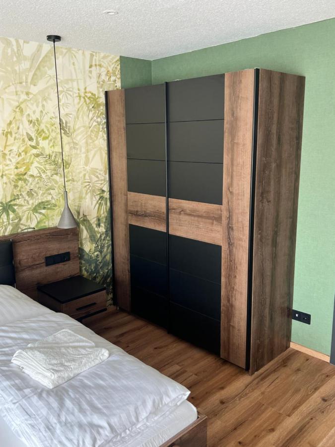 Gemuetliches Studio Im Stadtkern Mit Kanalblick Emden Ngoại thất bức ảnh